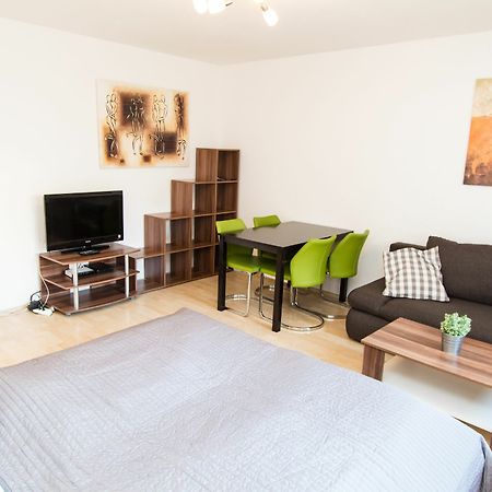 Checkvienna - Giessaufgasse Apartment Luaran gambar